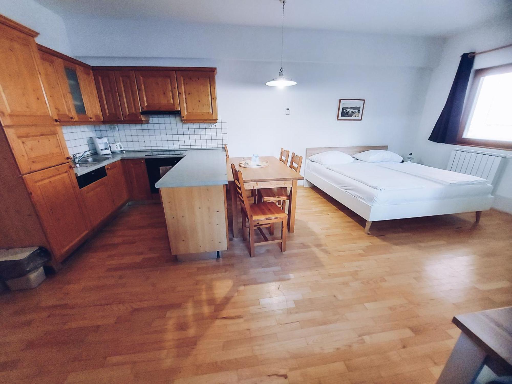 Pohorje Village Wellbeing Resort - Forest Apartments Videc Hočko Pohorje الغرفة الصورة